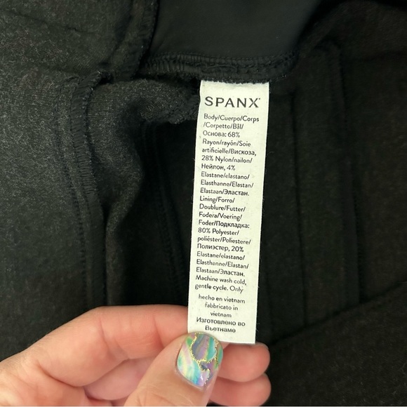 Spanx The Perfect Pant, Hi-Rise Flare grey large - Picture 12 of 13